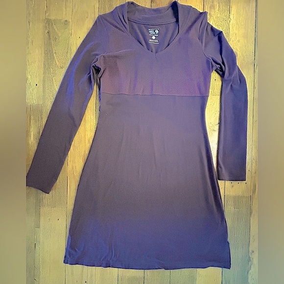 Mountain Hardwear Outdoor Hiking Butter Dress in Purple Long Sleeves - Picture 10 of 10